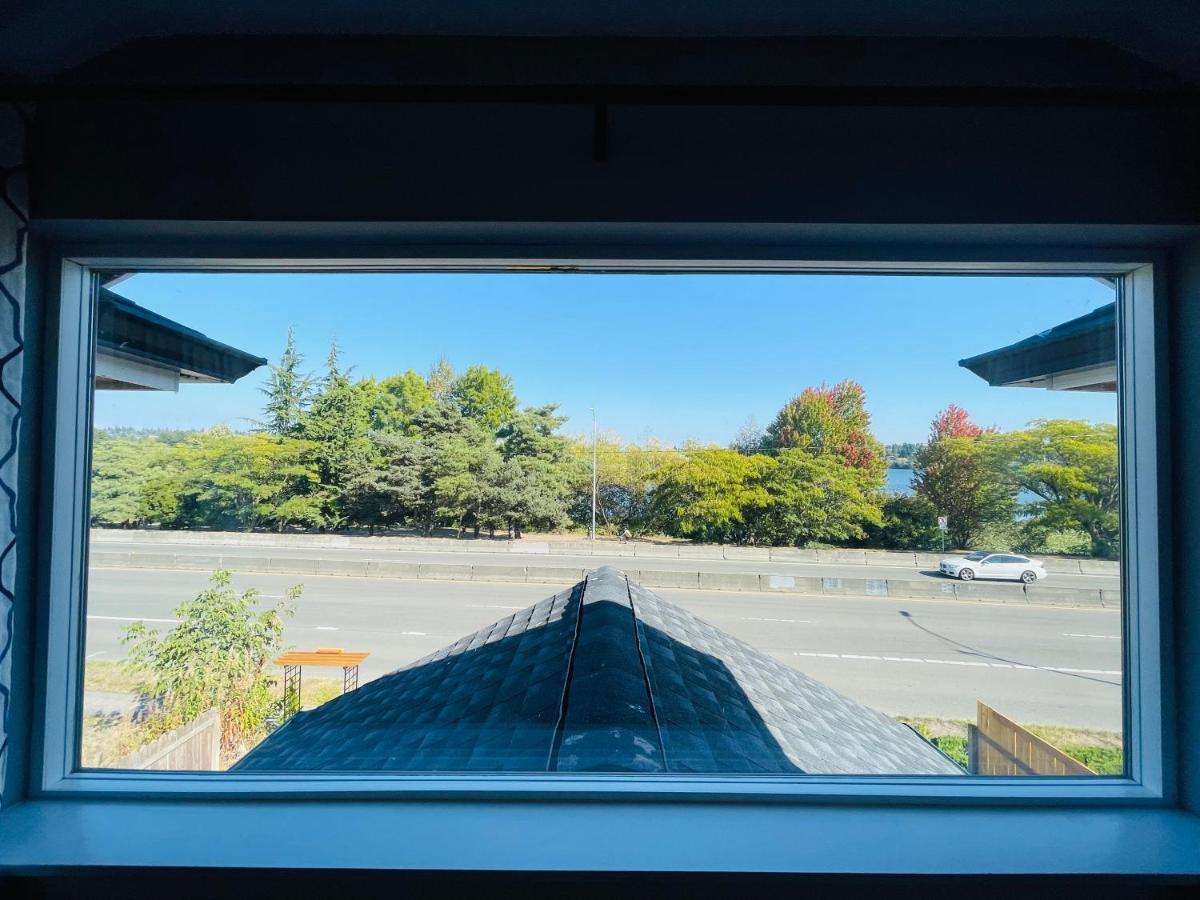 Green Lake 1St Line Home B With Central Air Conditioners Seattle Exteriör bild
